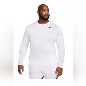 NIKE Men's Relaxed-Fit Long-Sleeve Fitness T-Shirt